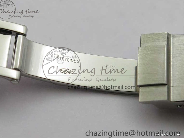 AAA Replica Watches WWF Edition Bezel Skeleton Best Durable Submariner SS 2925 116660 Andrea Carbon on SA Pirlo 0103